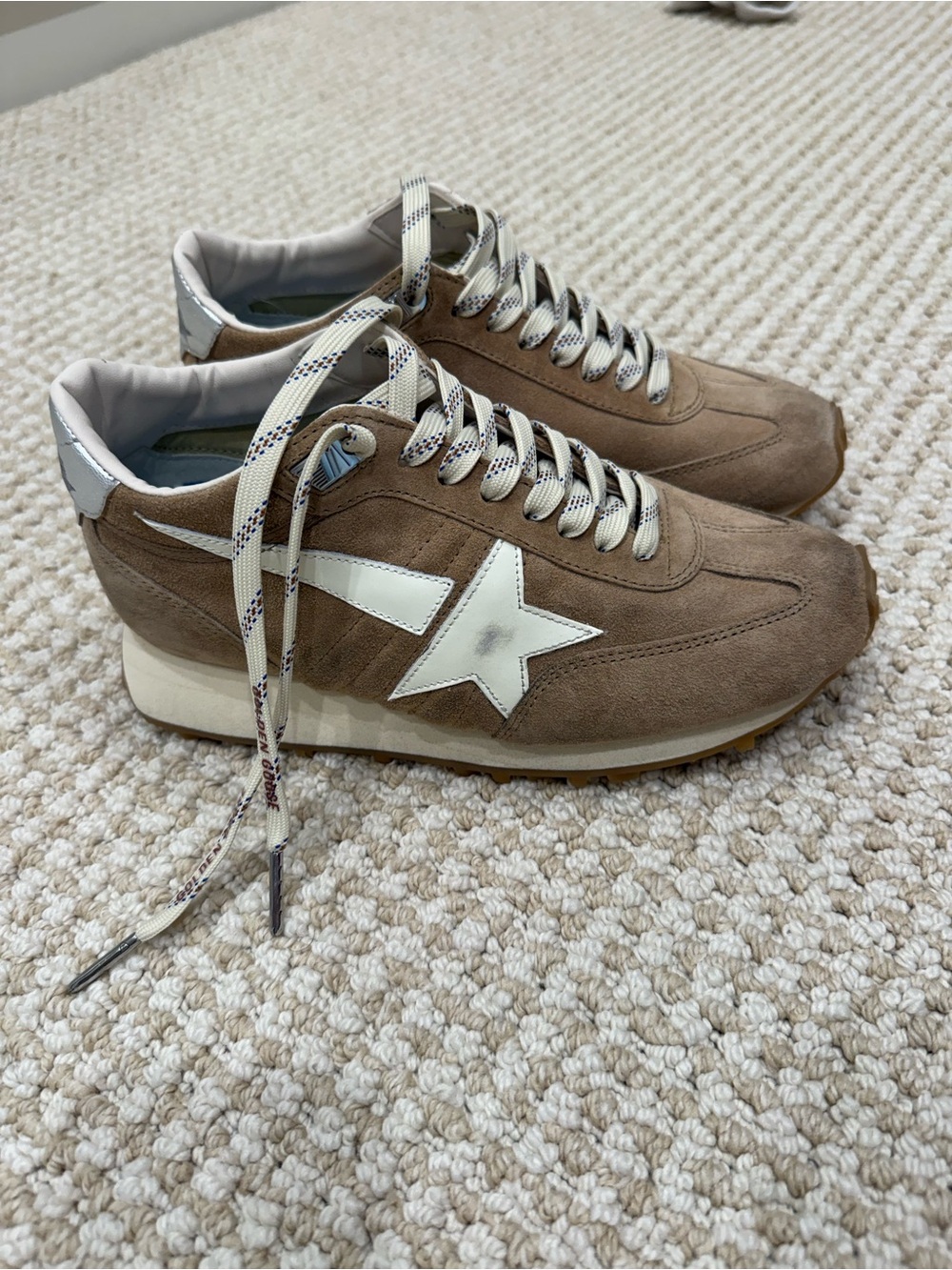 **Special laces**GOLDEN GOOSE—Women’s Marathon sneakers Size 36